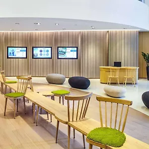 Novotel Century Отель